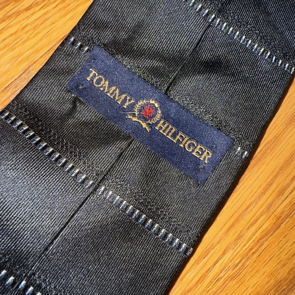 Tommy Hilfiger 100% Silk Black & Tie Made In USA